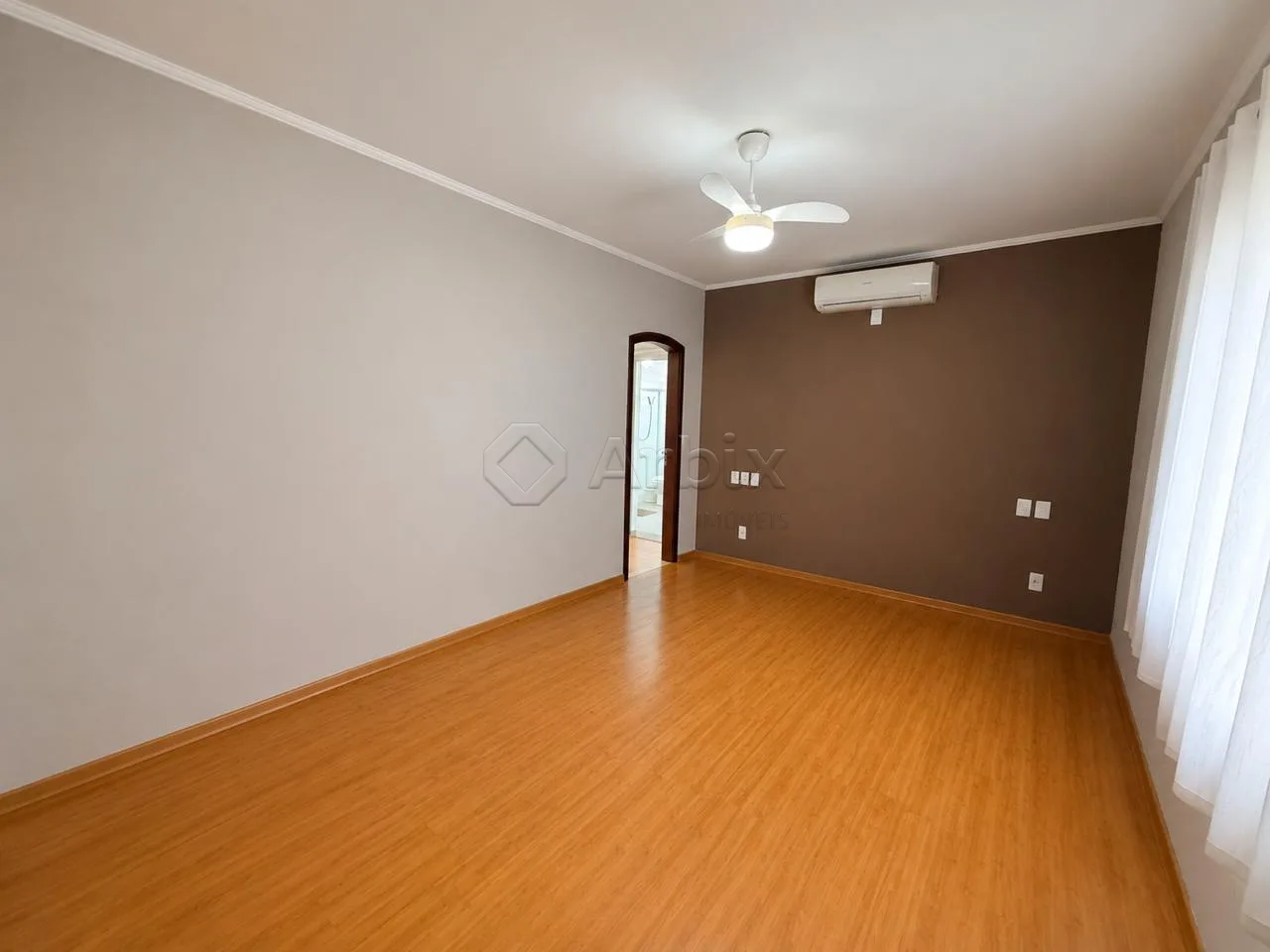 Comprar Casa / Residencial em Santa B&aacute;rbara D`Oeste R$ 850.000,00 - Foto 9