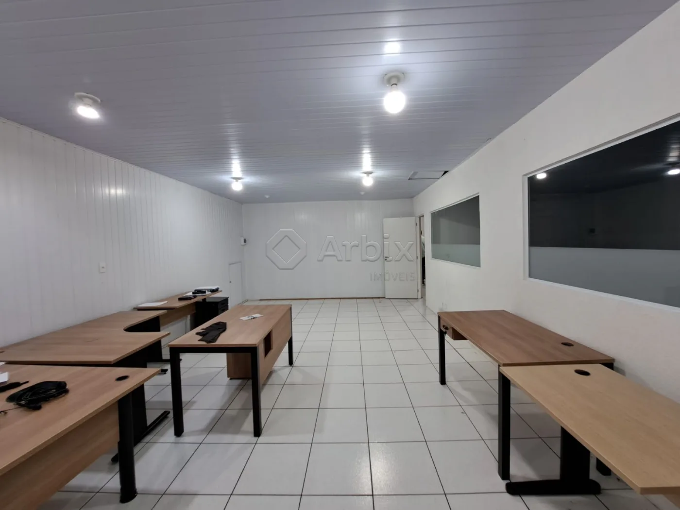 Alugar Comercial / Sal&atilde;o Comercial em Americana R$ 20.000,00 - Foto 8