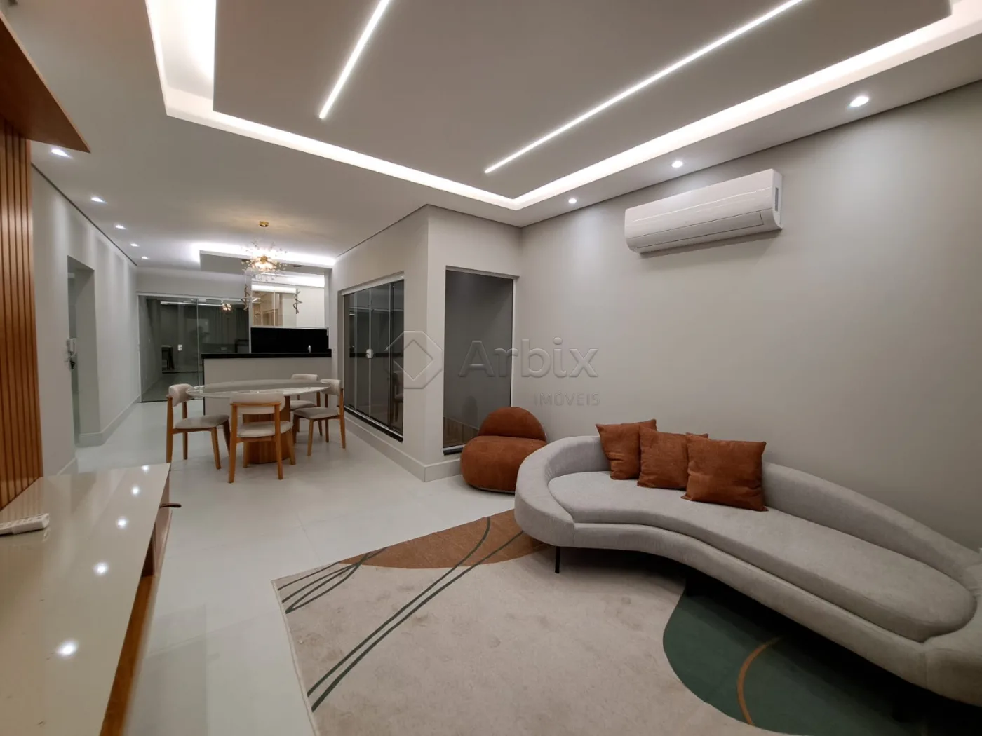 Alugar Casa / Residencial em Santa B&aacute;rbara D`Oeste R$ 6.500,00 - Foto 1