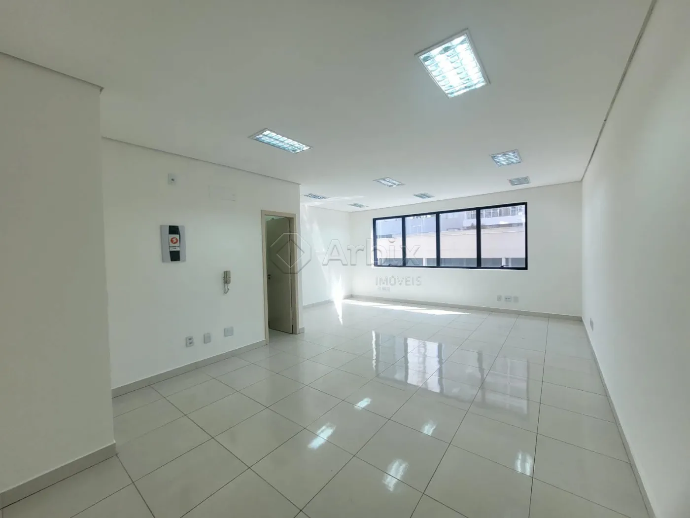 Alugar Comercial / Sala Comercial em Condom&iacute;nio em Americana R$ 2.300,00 - Foto 2