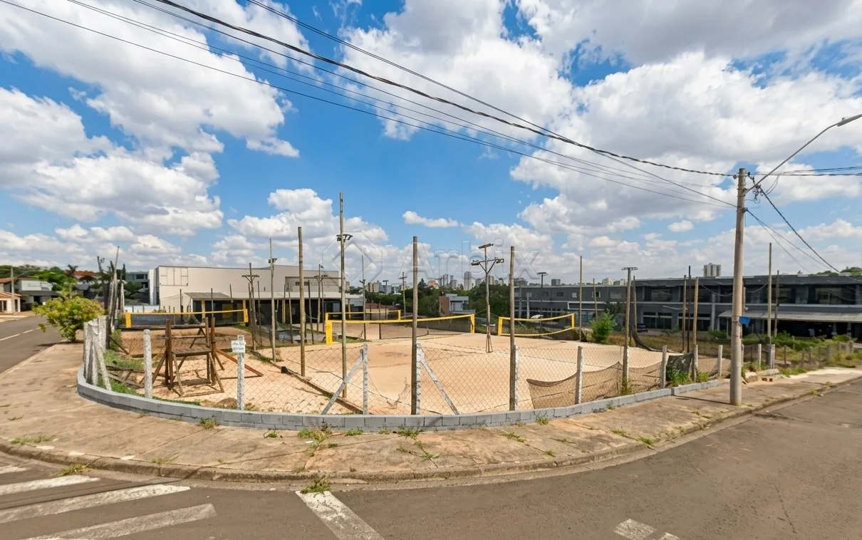 Alugar Terreno / Comercial em Americana R$ 2.800,00 - Foto 1