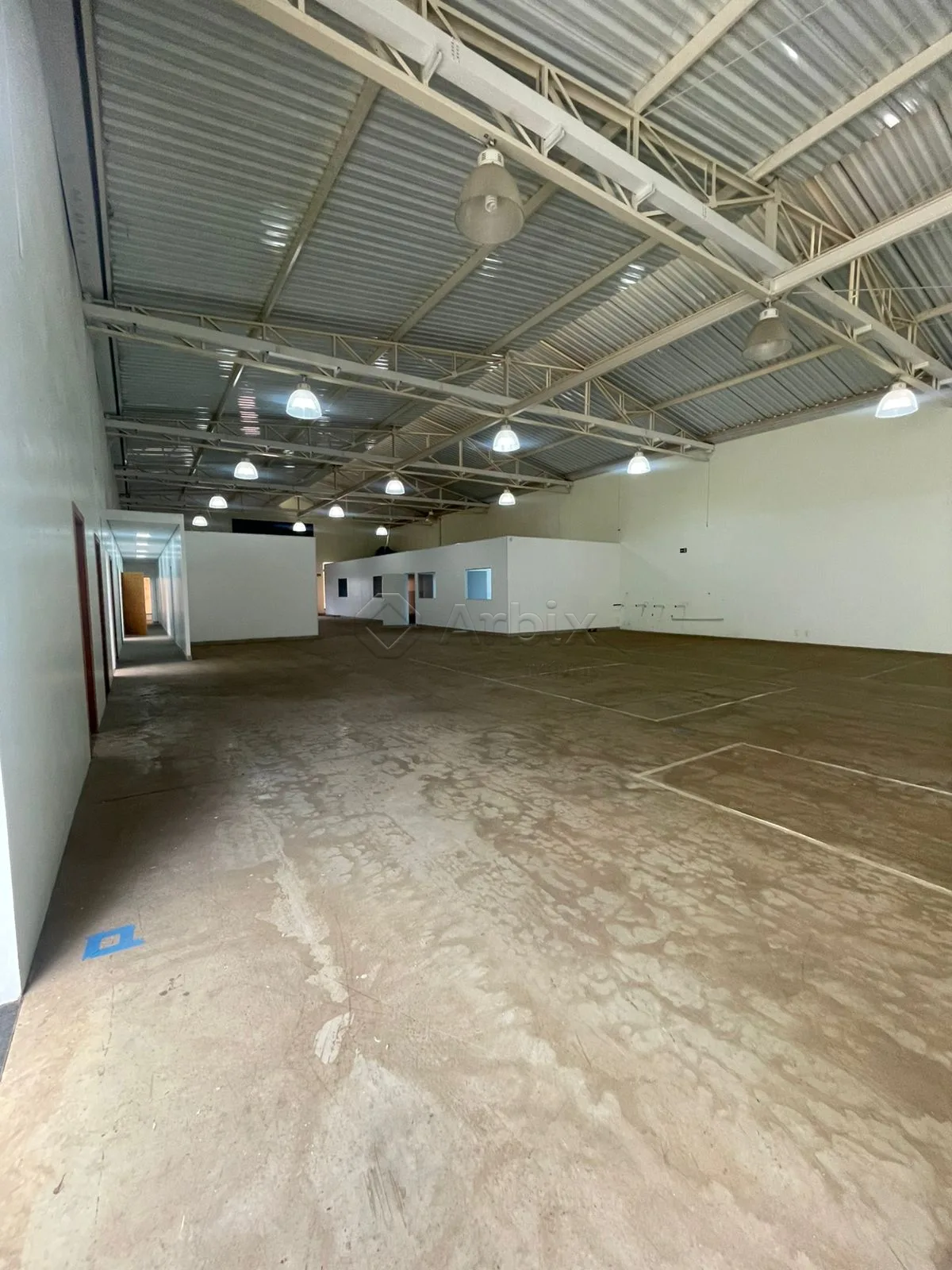Alugar Comercial / Sal&atilde;o Industrial em Santa B&aacute;rbara D`Oeste R$ 17.000,00 - Foto 2