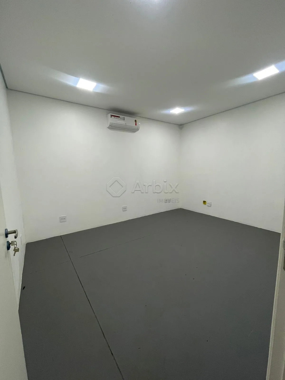 Alugar Comercial / Sal&atilde;o Industrial em Santa B&aacute;rbara D`Oeste R$ 17.000,00 - Foto 14