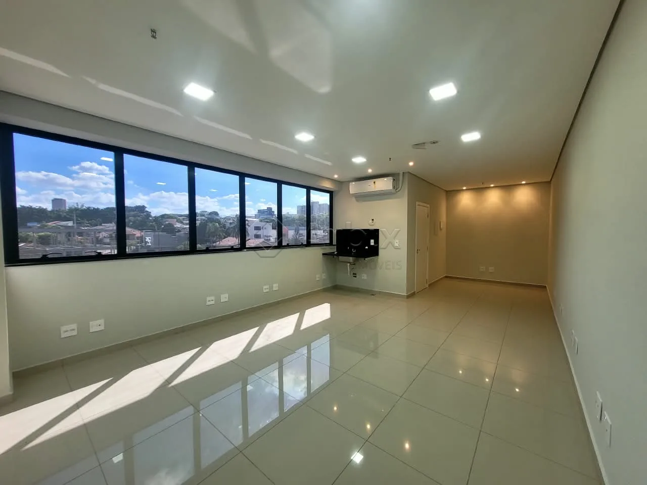 Alugar Comercial / Sala Comercial em Condom&iacute;nio em Americana R$ 2.800,00 - Foto 1
