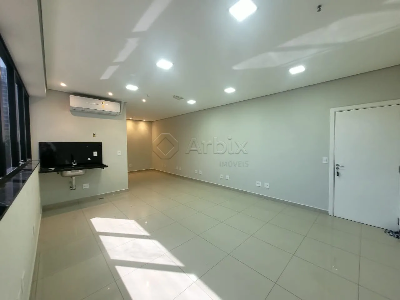 Alugar Comercial / Sala Comercial em Condom&iacute;nio em Americana R$ 2.800,00 - Foto 3