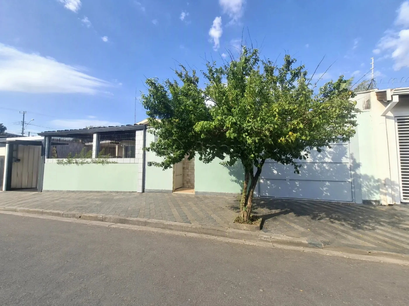 Alugar Casa / Residencial em Santa B&aacute;rbara D`Oeste R$ 1.500,00 - Foto 1