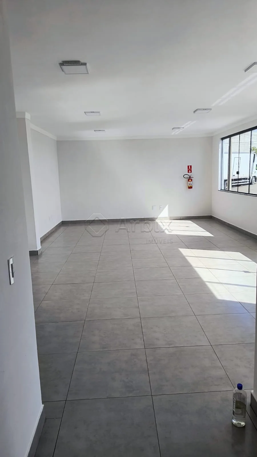 Alugar Comercial / Sal&atilde;o Industrial em Condom&iacute;nio em Santa B&aacute;rbara D`Oeste R$ 18.000,00 - Foto 11