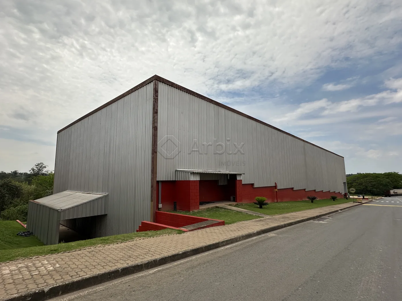 Alugar Comercial / Sal&atilde;o Industrial em Condom&iacute;nio em Limeira R$ 32.480,00 - Foto 1