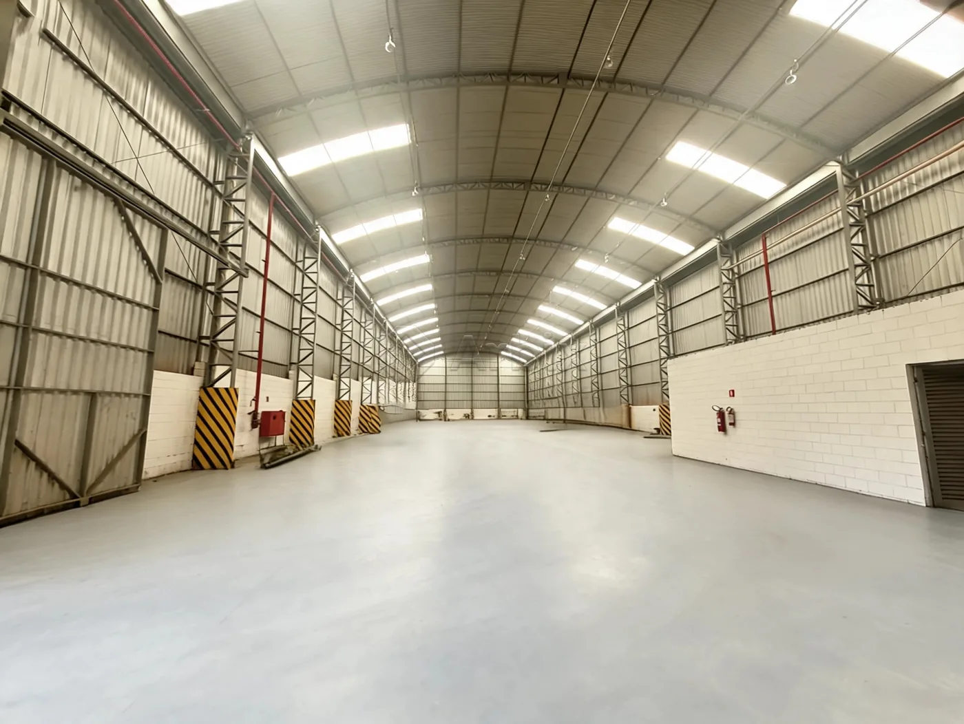 Alugar Comercial / Sal&atilde;o Industrial em Condom&iacute;nio em Limeira R$ 32.480,00 - Foto 5