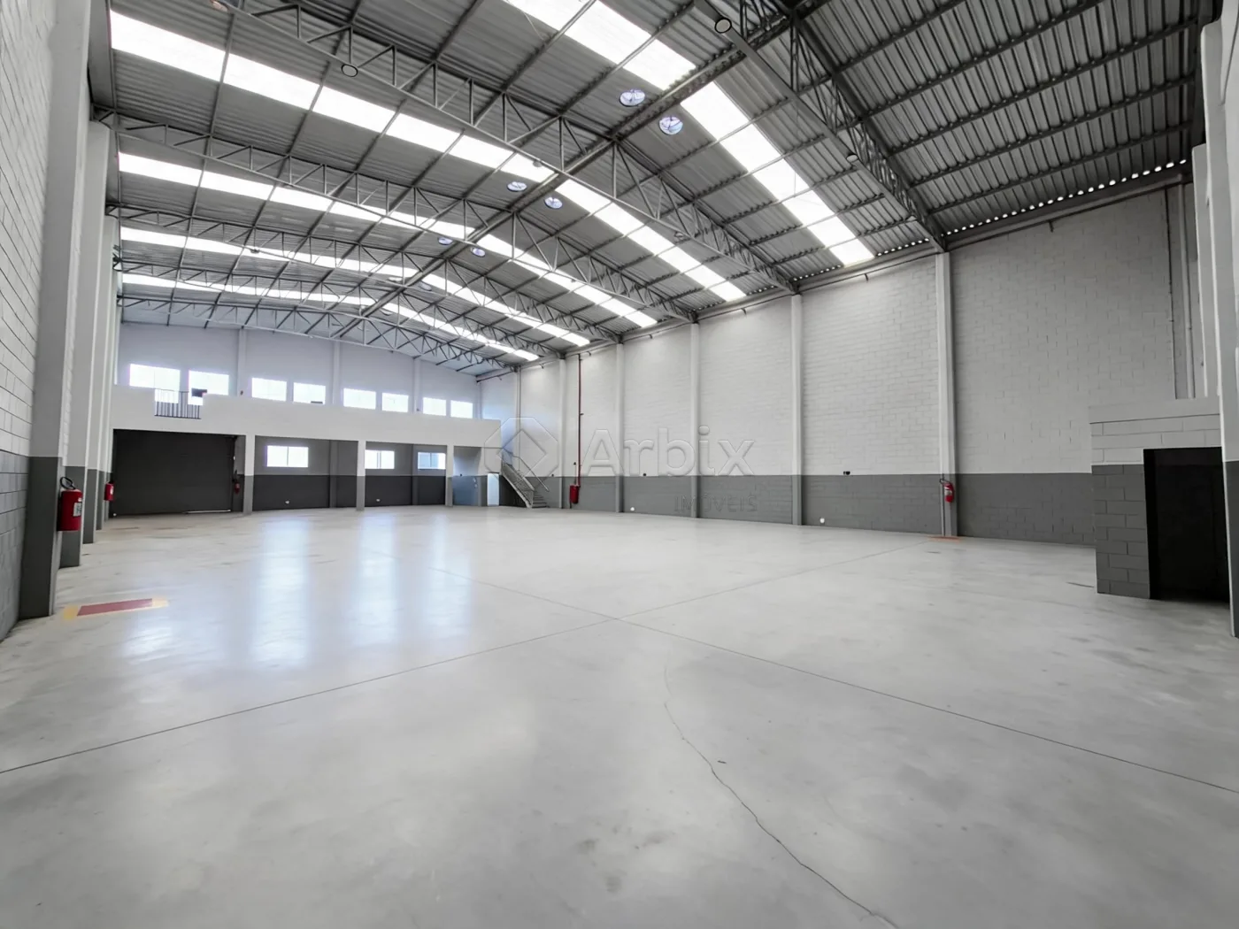 Alugar Comercial / Sal&atilde;o Industrial em Condom&iacute;nio em Santa B&aacute;rbara D`Oeste R$ 20.000,00 - Foto 1