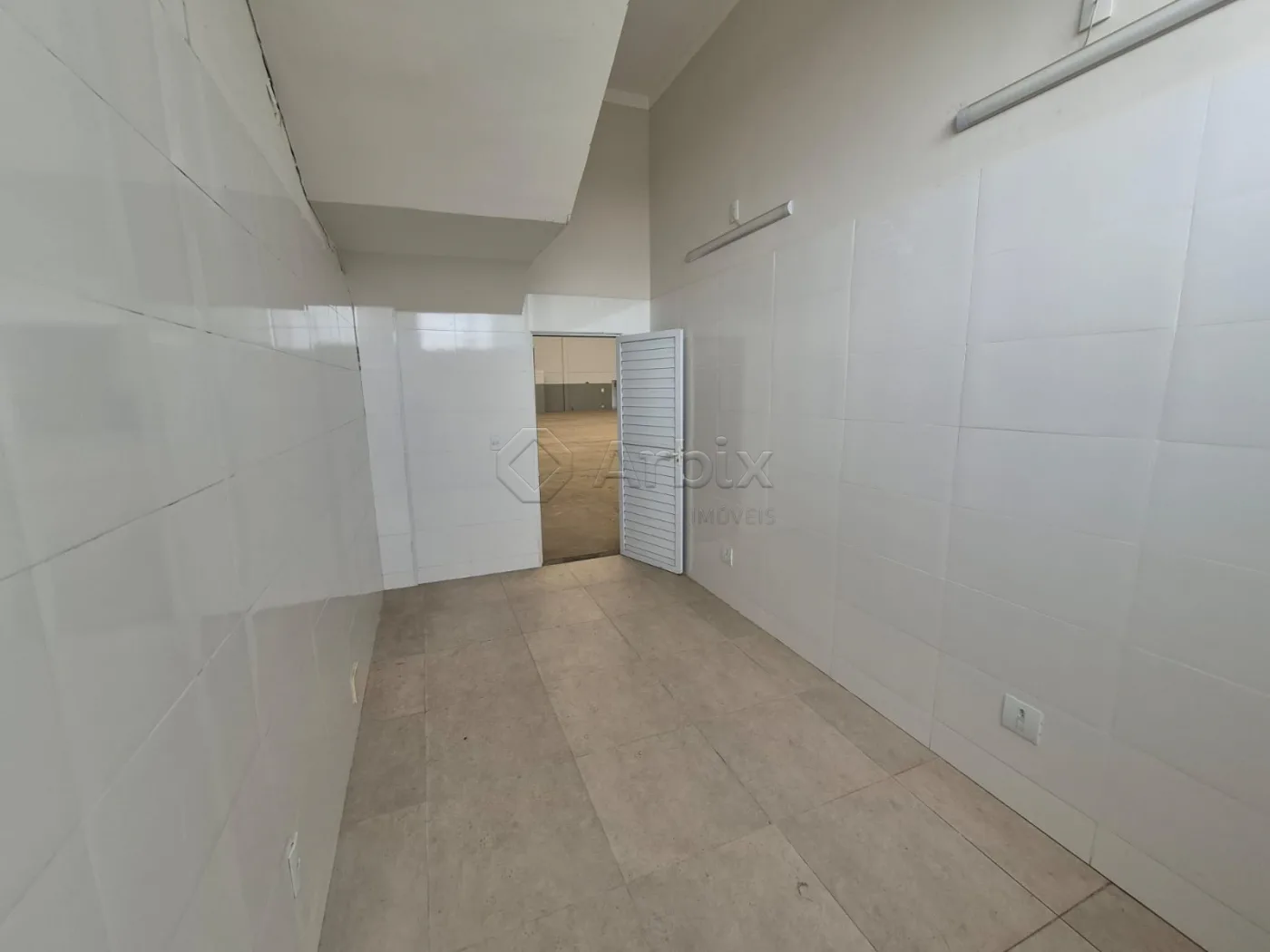 Alugar Comercial / Sal&atilde;o Industrial em Condom&iacute;nio em Santa B&aacute;rbara D`Oeste R$ 20.000,00 - Foto 11