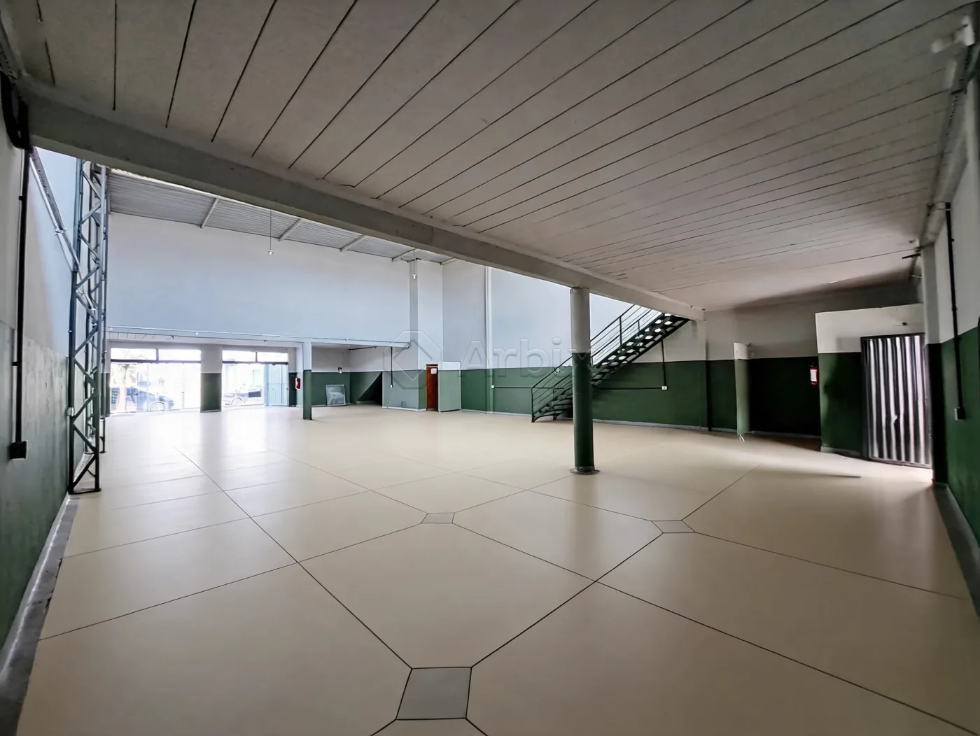 Alugar Comercial / Sal&atilde;o Comercial em Santa B&aacute;rbara D`Oeste R$ 5.000,00 - Foto 2