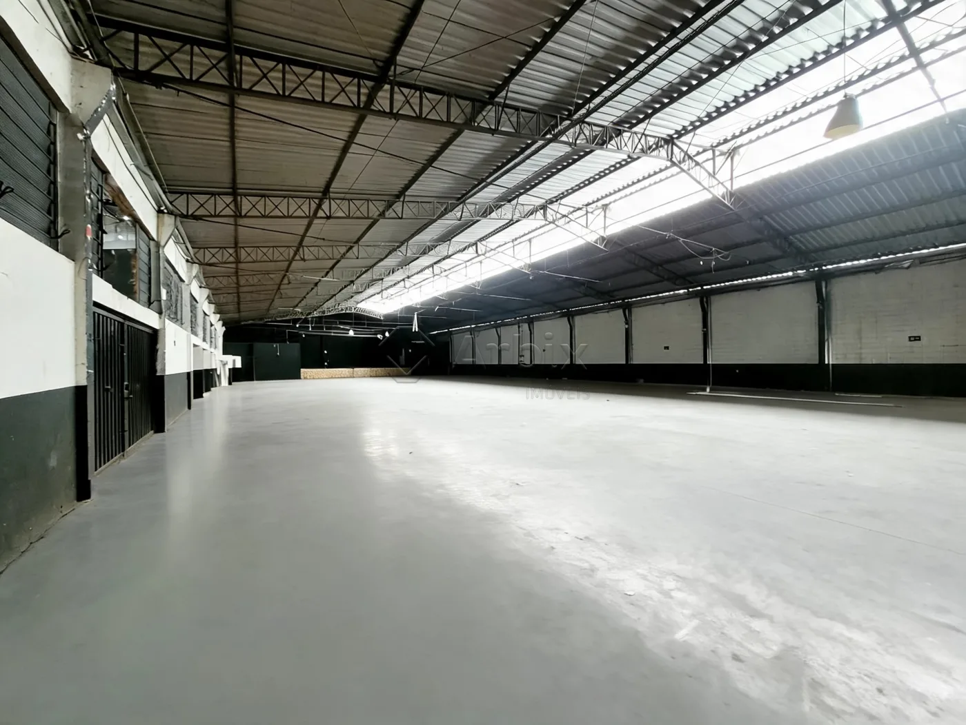 Alugar Comercial / Sal&atilde;o Industrial em Santa B&aacute;rbara D`Oeste R$ 9.500,00 - Foto 1