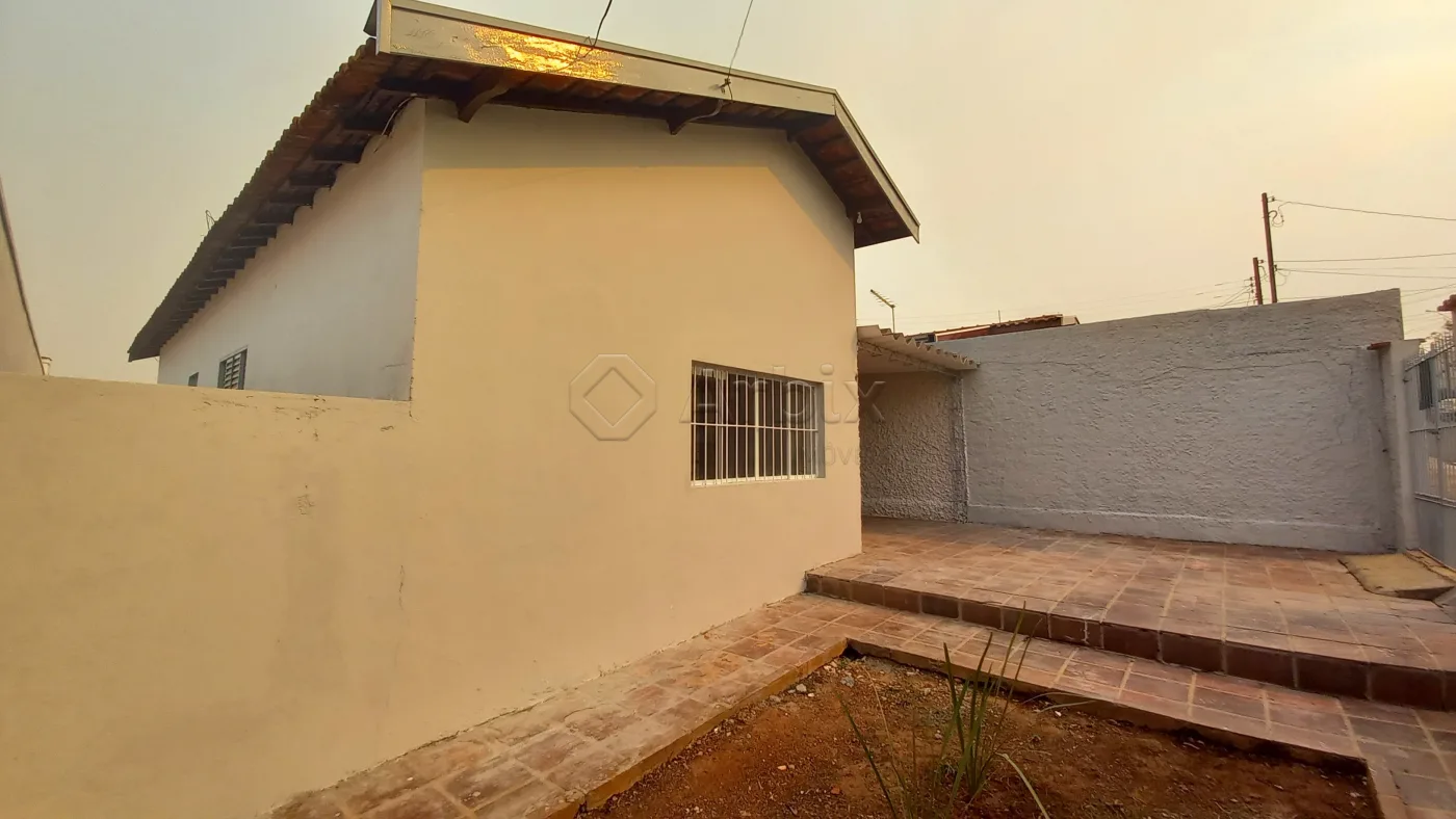Comprar Casa / Residencial em Santa B&aacute;rbara D`Oeste R$ 420.000,00 - Foto 1