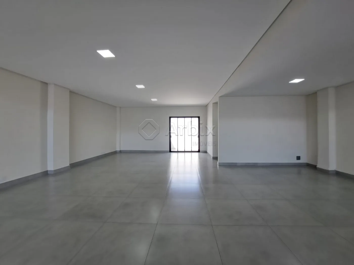 Alugar Comercial / Sal&atilde;o Comercial em Americana R$ 8.000,00 - Foto 4