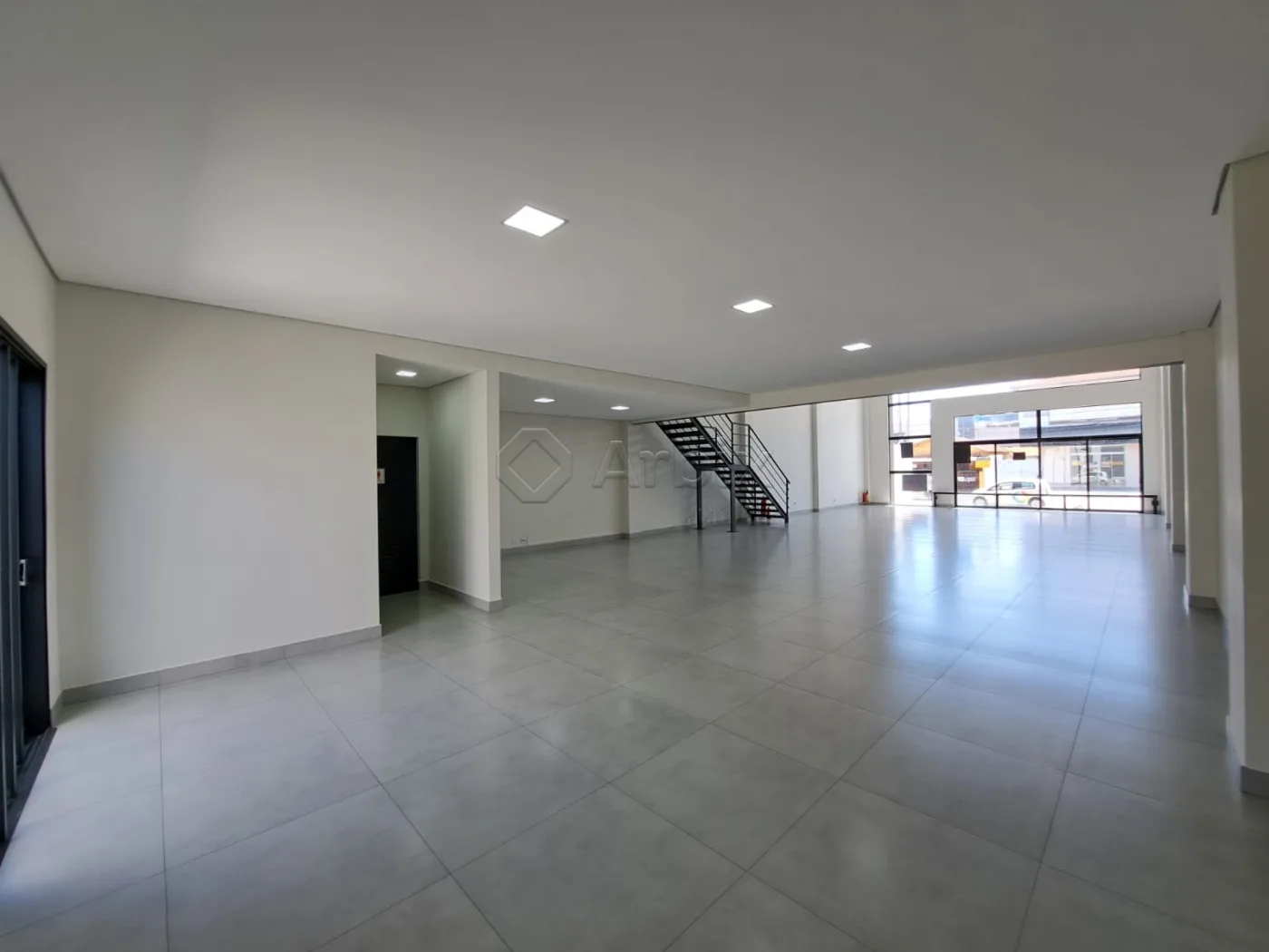 Alugar Comercial / Sal&atilde;o Comercial em Americana R$ 8.000,00 - Foto 5