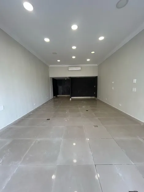 Americana Centro Salao Locacao R$ 7.000,00  Area do terreno 157.98m2 Area construida 228.76m2