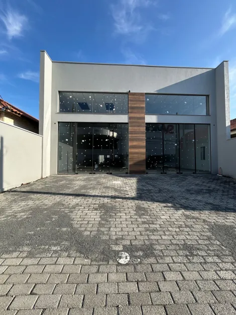 Americana Vila Santa Catarina Salao Locacao R$ 4.500,00  2 Vagas Area construida 125.00m2