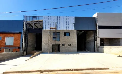 Americana Loteamento Industrial 9 de Julho Comercial Locacao R$ 12.500,00 Condominio R$1.000,00  2 Vagas Area do terreno 750.00m2 Area construida 600.00m2
