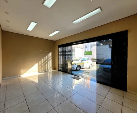 Americana Centro Salao Locacao R$ 4.900,00  Area do terreno 151.70m2 Area construida 223.90m2