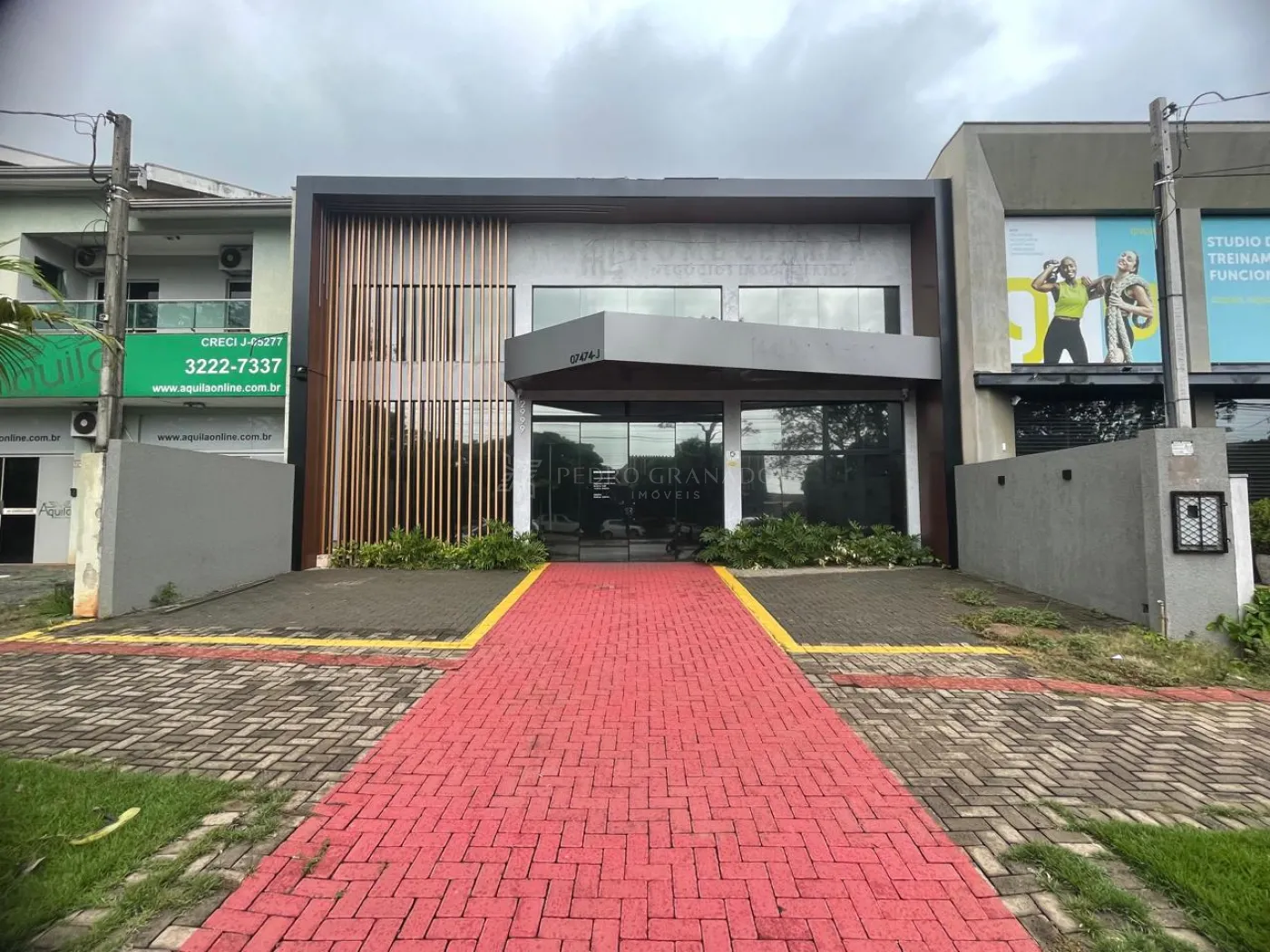 Edifício para alugar em Zona 08, Maringá — Portal Chave Fácil