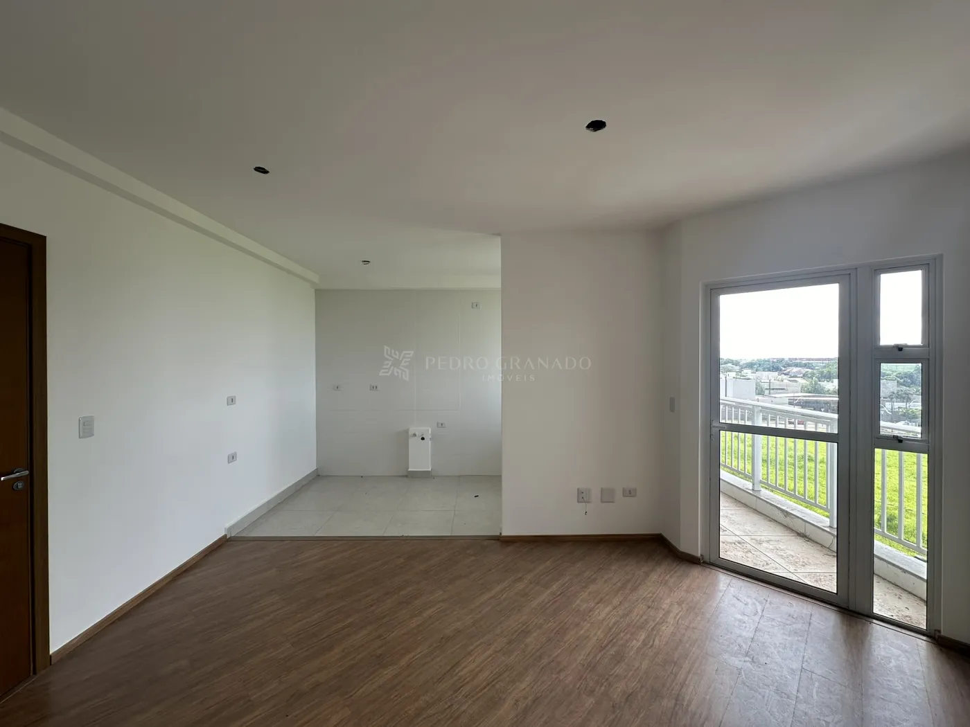 Apartamento para alugar em Conjunto Habitacional Inocente Vila Nova Júnior, Maringá — Portal Chave Fácil