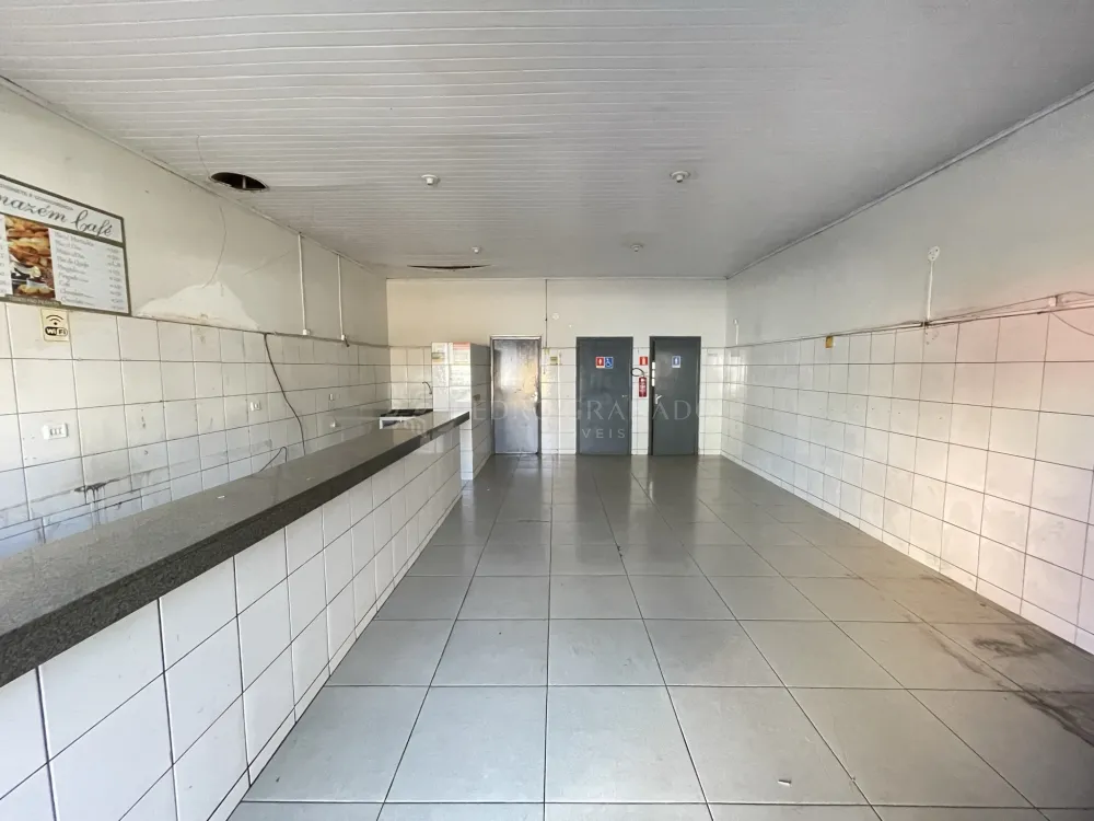 Prédio/Edifício para alugar em Zona 5, Maringá — Portal Chave Fácil