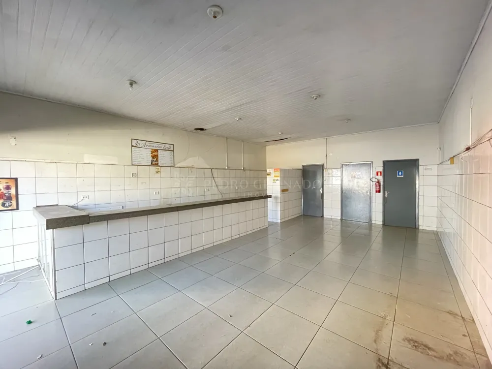 Prédio/Edifício para alugar em Zona 5, Maringá — Portal Chave Fácil