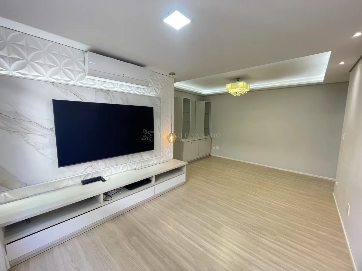 Apartamento para alugar em Zona 04, Maringá — Portal Chave Fácil