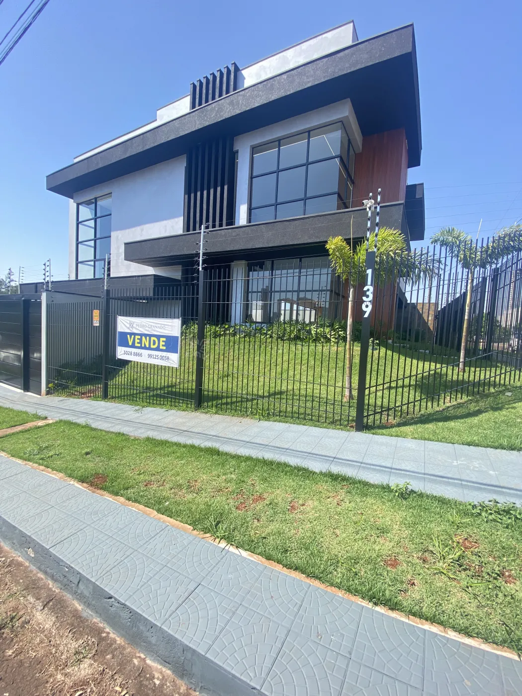 Sobrado à venda em Jardim Cidade Monções, Maringá — Portal Chave Fácil