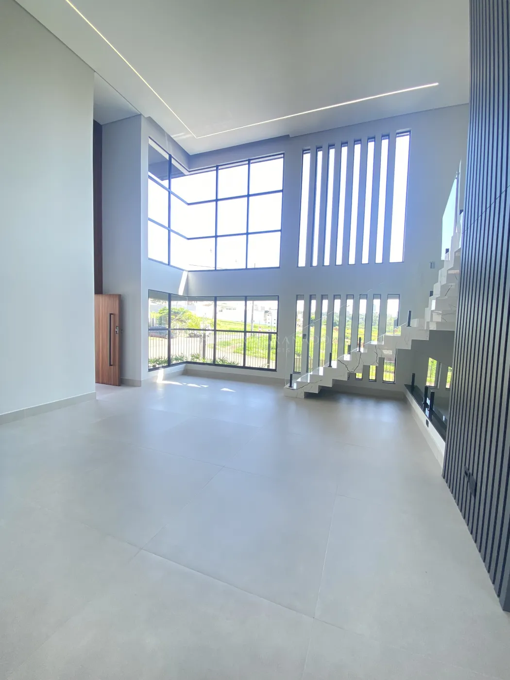 Sobrado à venda em Jardim Cidade Monções, Maringá — Portal Chave Fácil