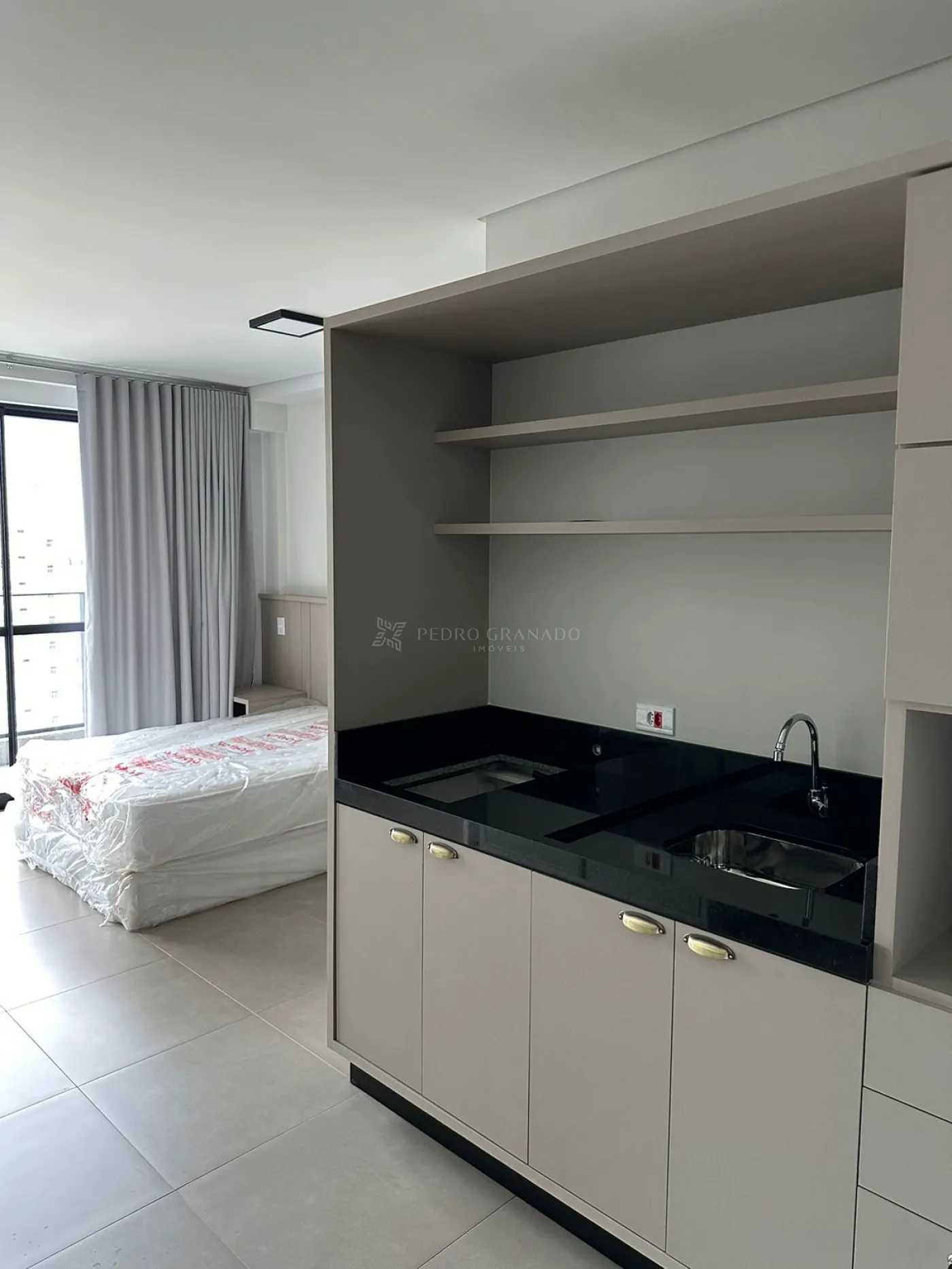 Flat para alugar em Zona 01, Maringá — Portal Chave Fácil