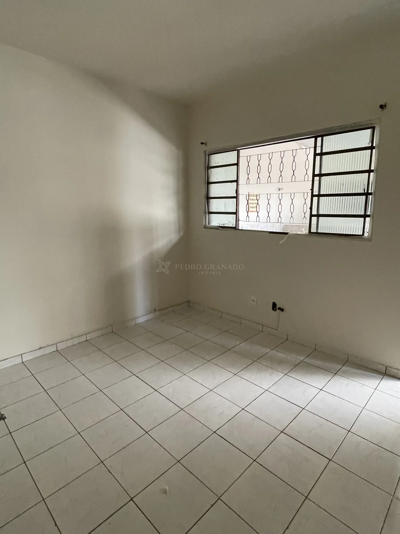 Kitnet para alugar em Zona 07, Maringá — Portal Chave Fácil