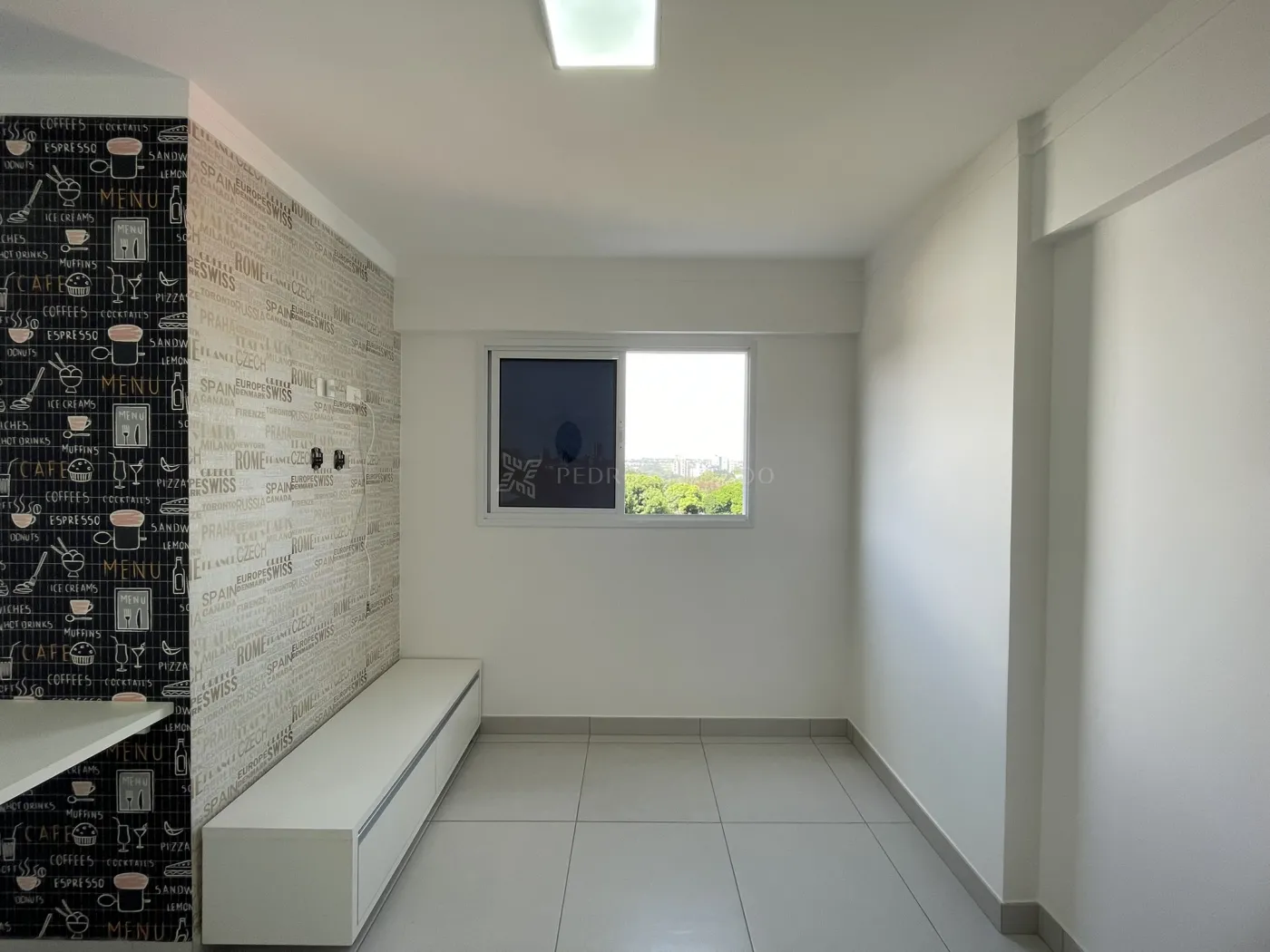 Apartamento para alugar em Zona 08, Maringá — Portal Chave Fácil
