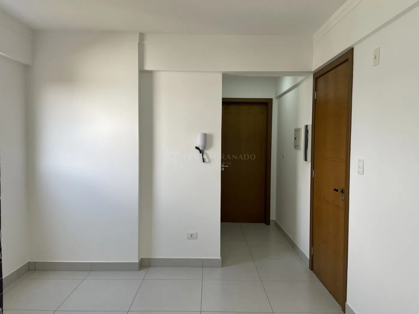 Apartamento para alugar em Zona 08, Maringá — Portal Chave Fácil