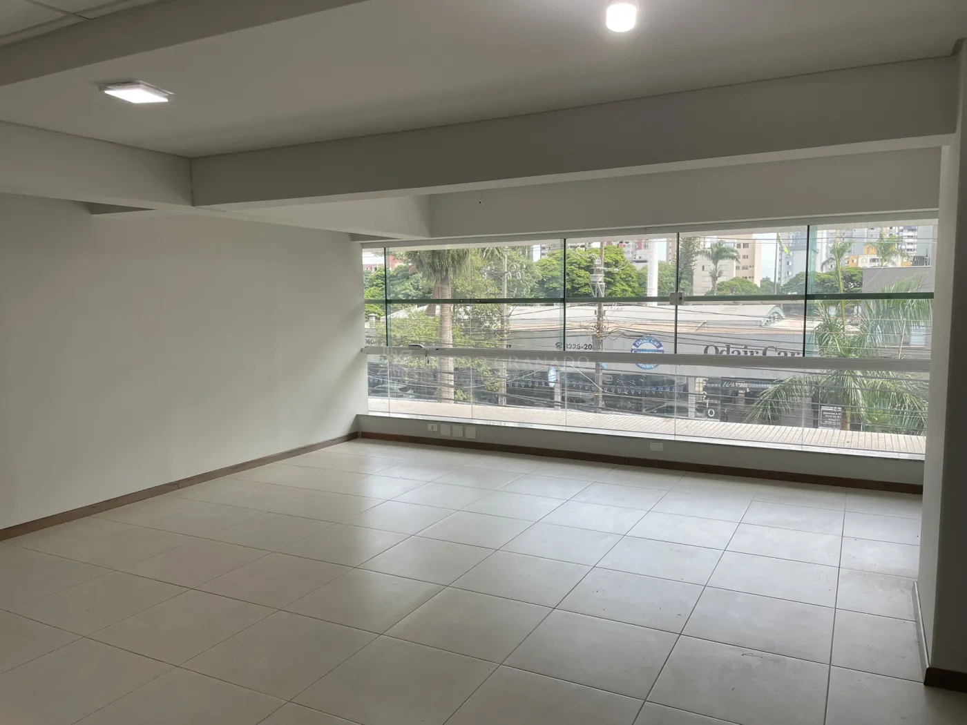 Edifício para alugar em Zona 01, Maringá — Portal Chave Fácil