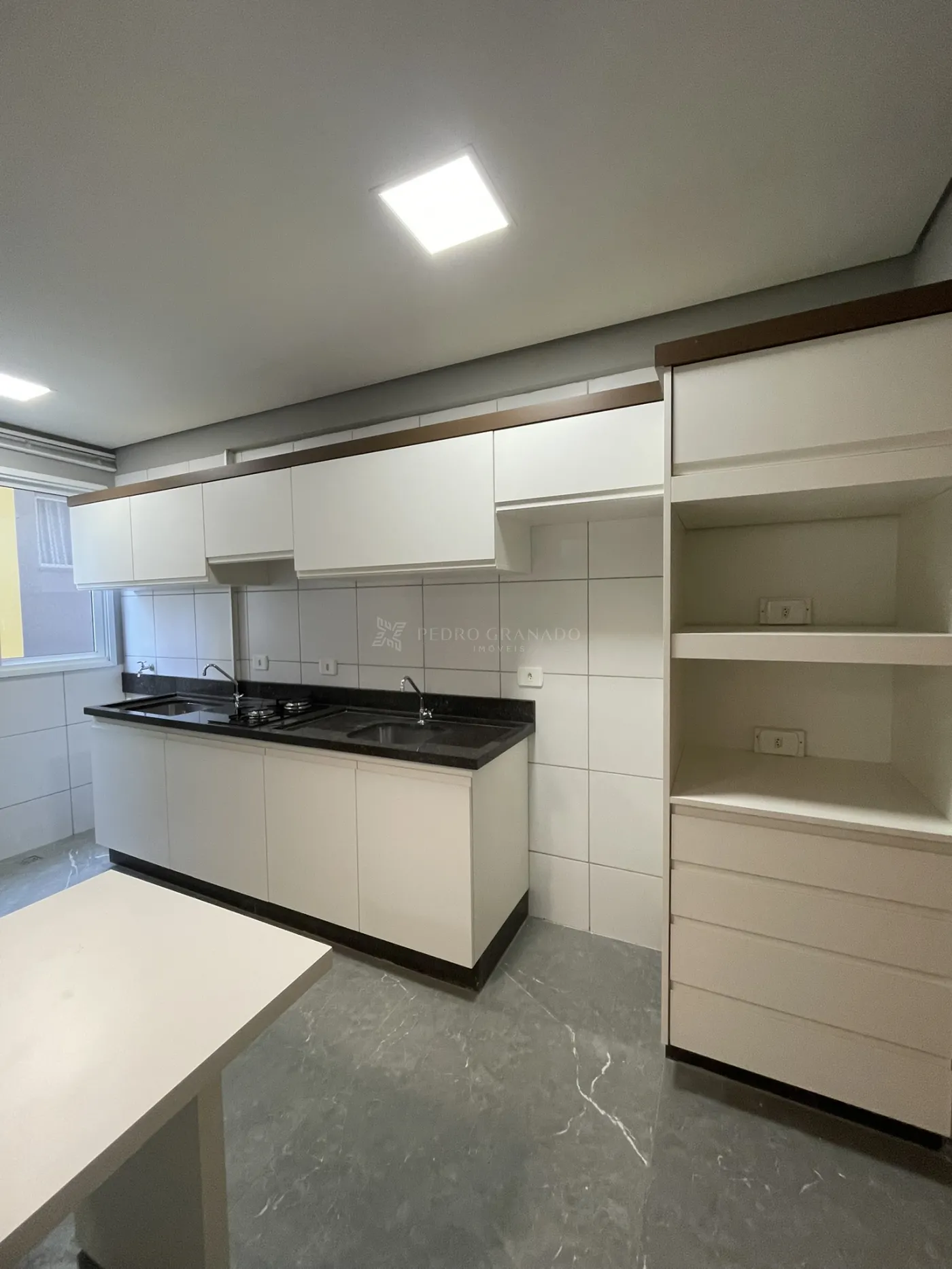 Apartamento para alugar em Zona 07, Maringá — Portal Chave Fácil