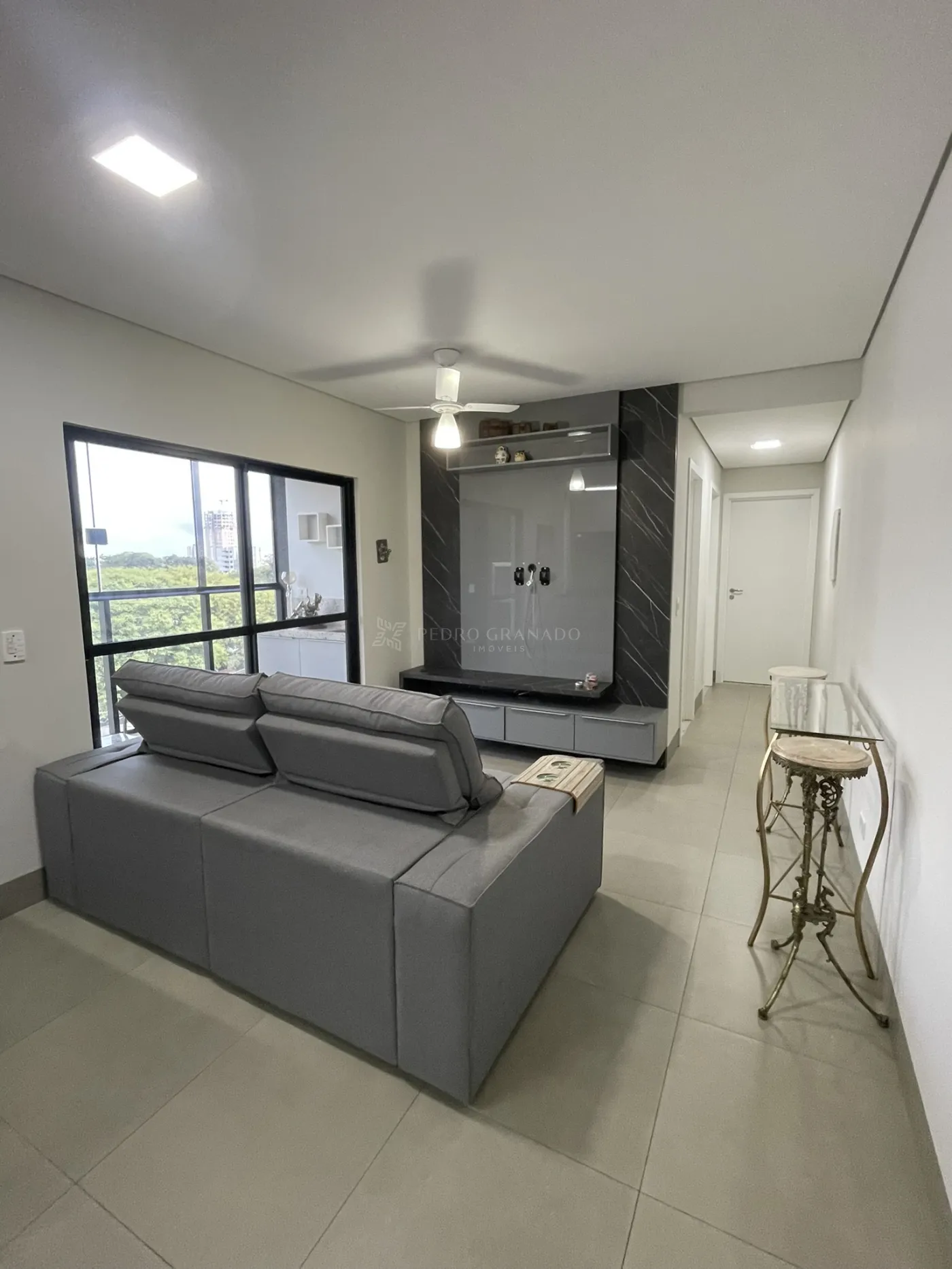 Apartamento para alugar em Zona 07, Maringá — Portal Chave Fácil