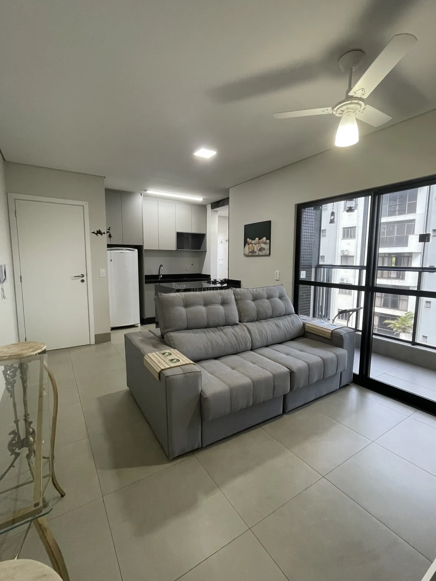 Apartamento para alugar em Zona 07, Maringá — Portal Chave Fácil