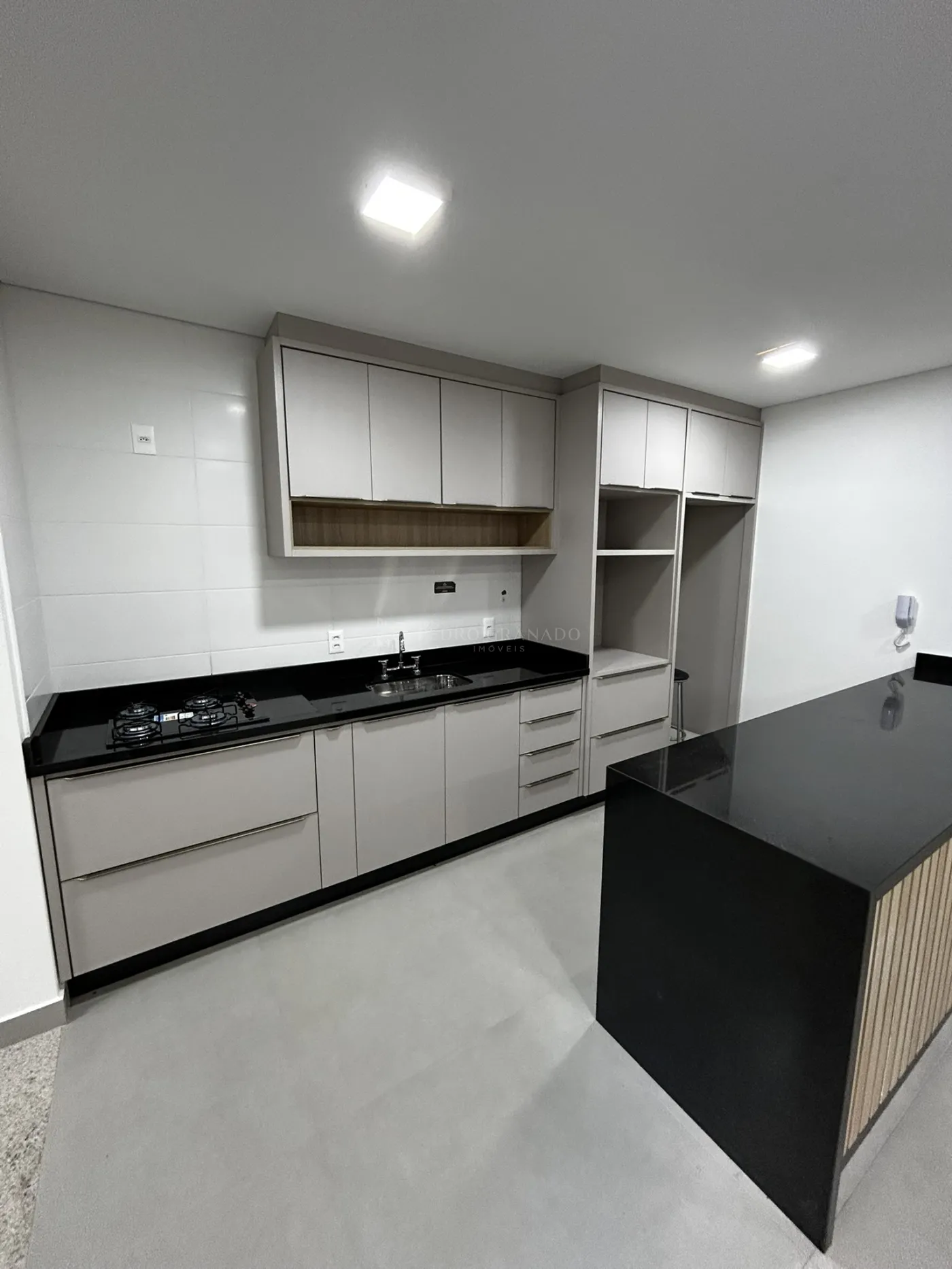 Apartamento para alugar em Zona 03, Maringá — Portal Chave Fácil