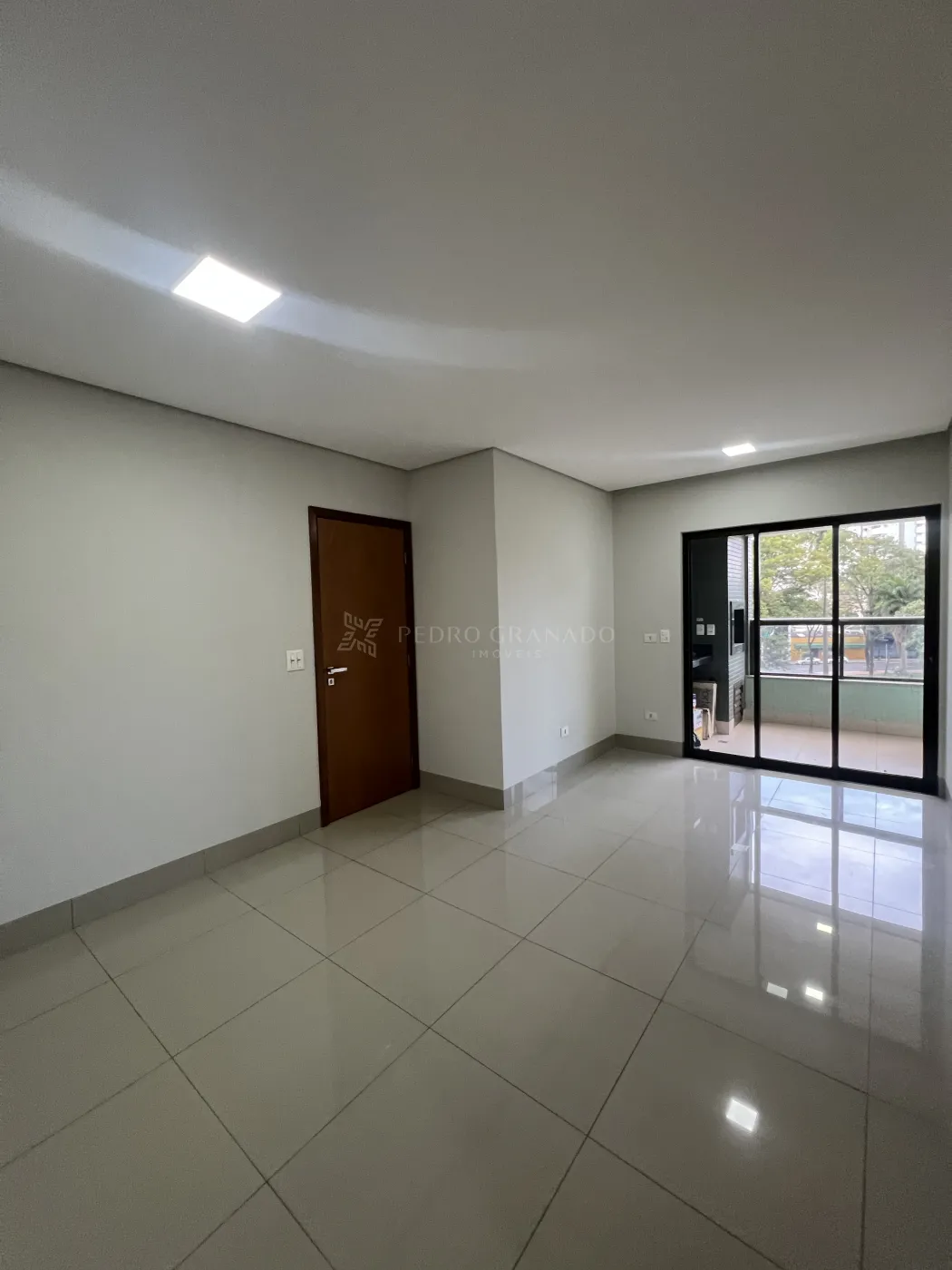 Apartamento para alugar em Zona 01, Maringá — Portal Chave Fácil