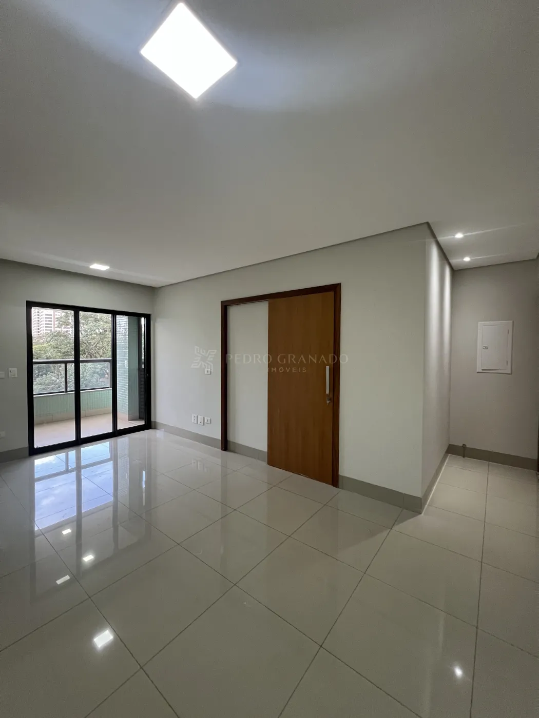 Apartamento para alugar em Zona 01, Maringá — Portal Chave Fácil