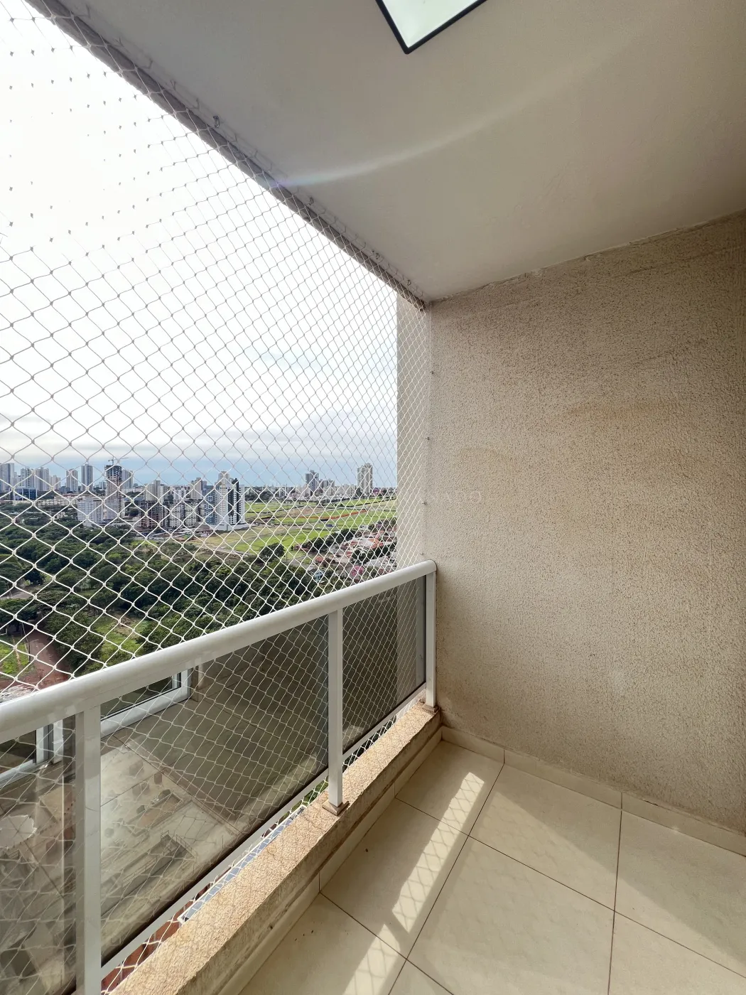 Apartamento para alugar em Vila Marumby, Maringá — Portal Chave Fácil