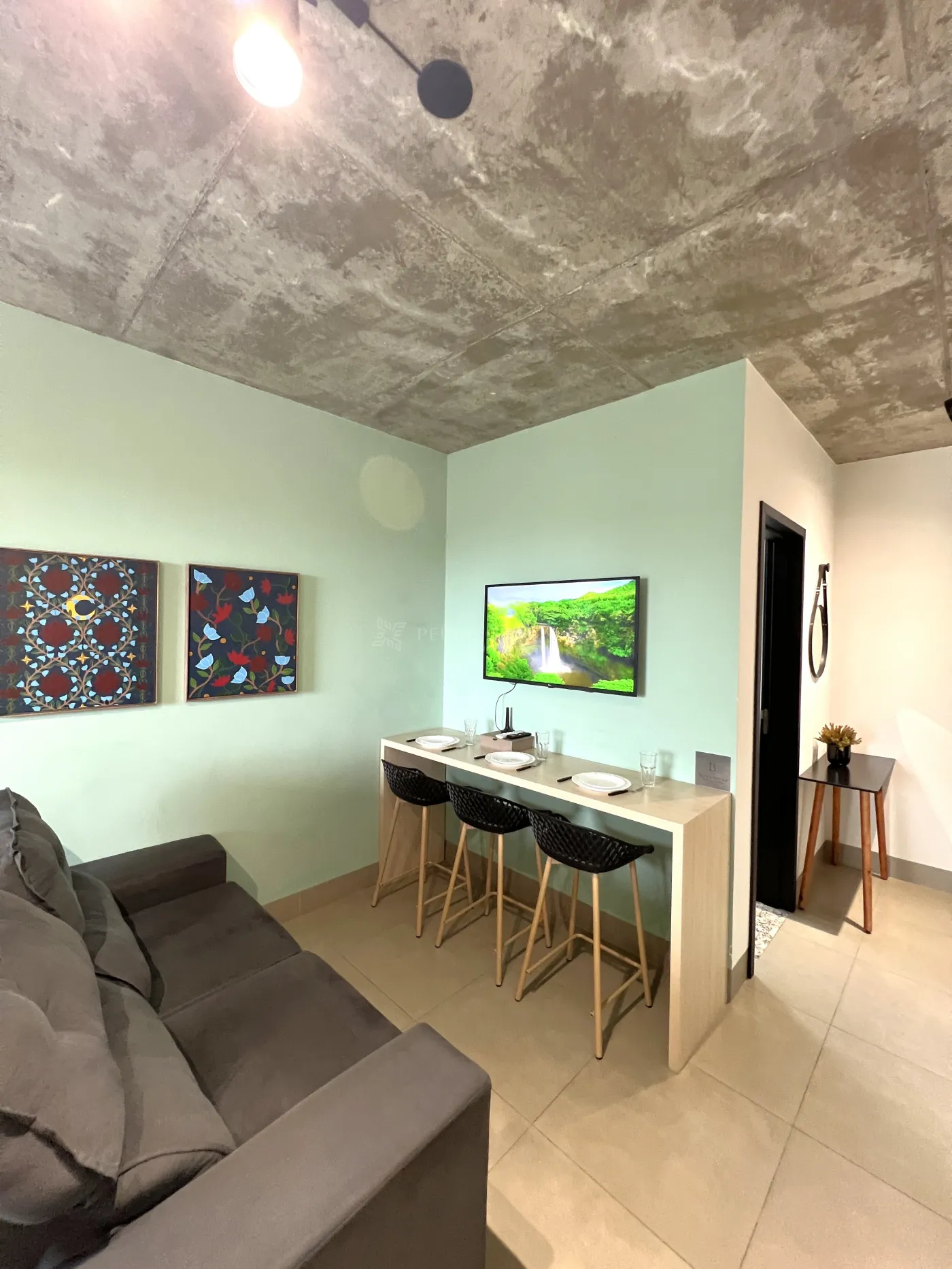 Apartamento para alugar em Zona 01, Maringá — Portal Chave Fácil