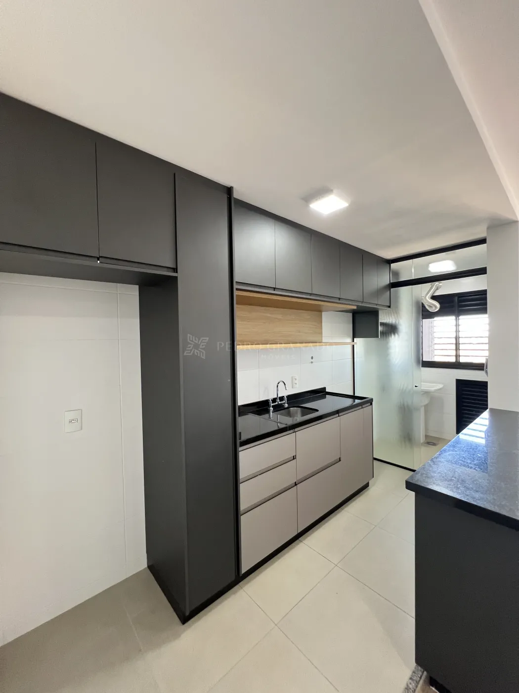 Apartamento para alugar em Zona 08, Maringá — Portal Chave Fácil
