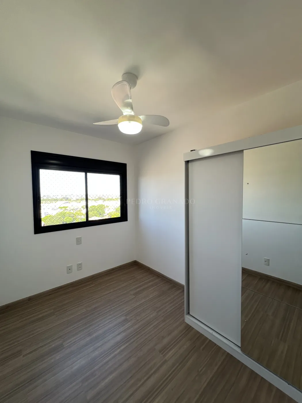 Apartamento para alugar em Zona 08, Maringá — Portal Chave Fácil