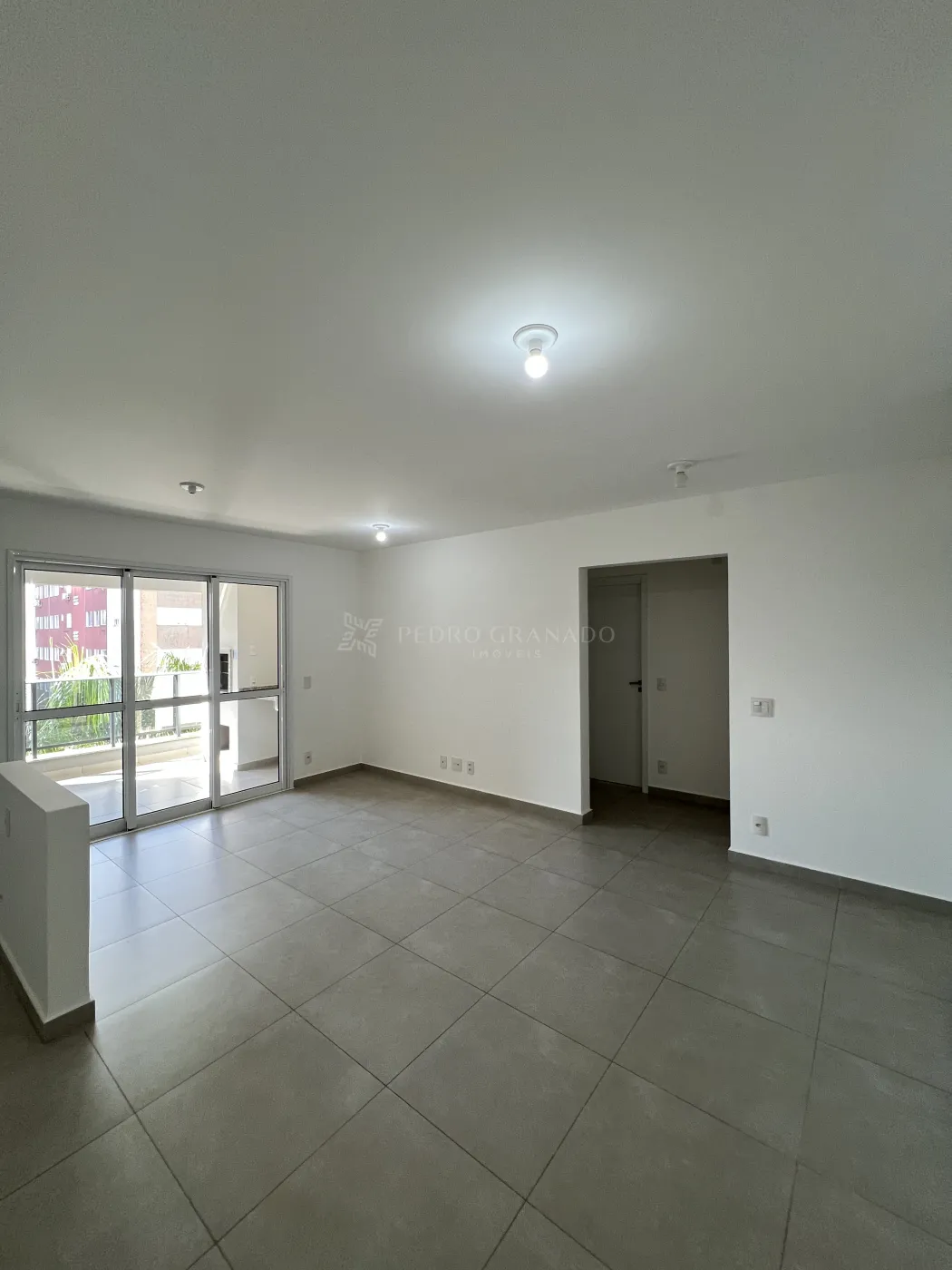 Apartamento para alugar em Zona 03, Maringá — Portal Chave Fácil