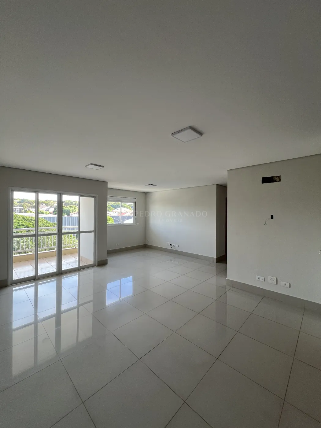Apartamento para alugar em Vila Bosque, Maringá — Portal Chave Fácil
