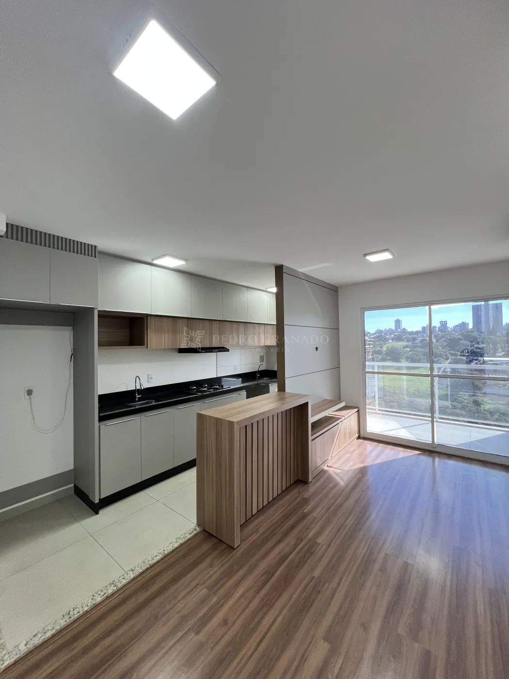 Apartamento para alugar em Zona 08, Maringá — Portal Chave Fácil