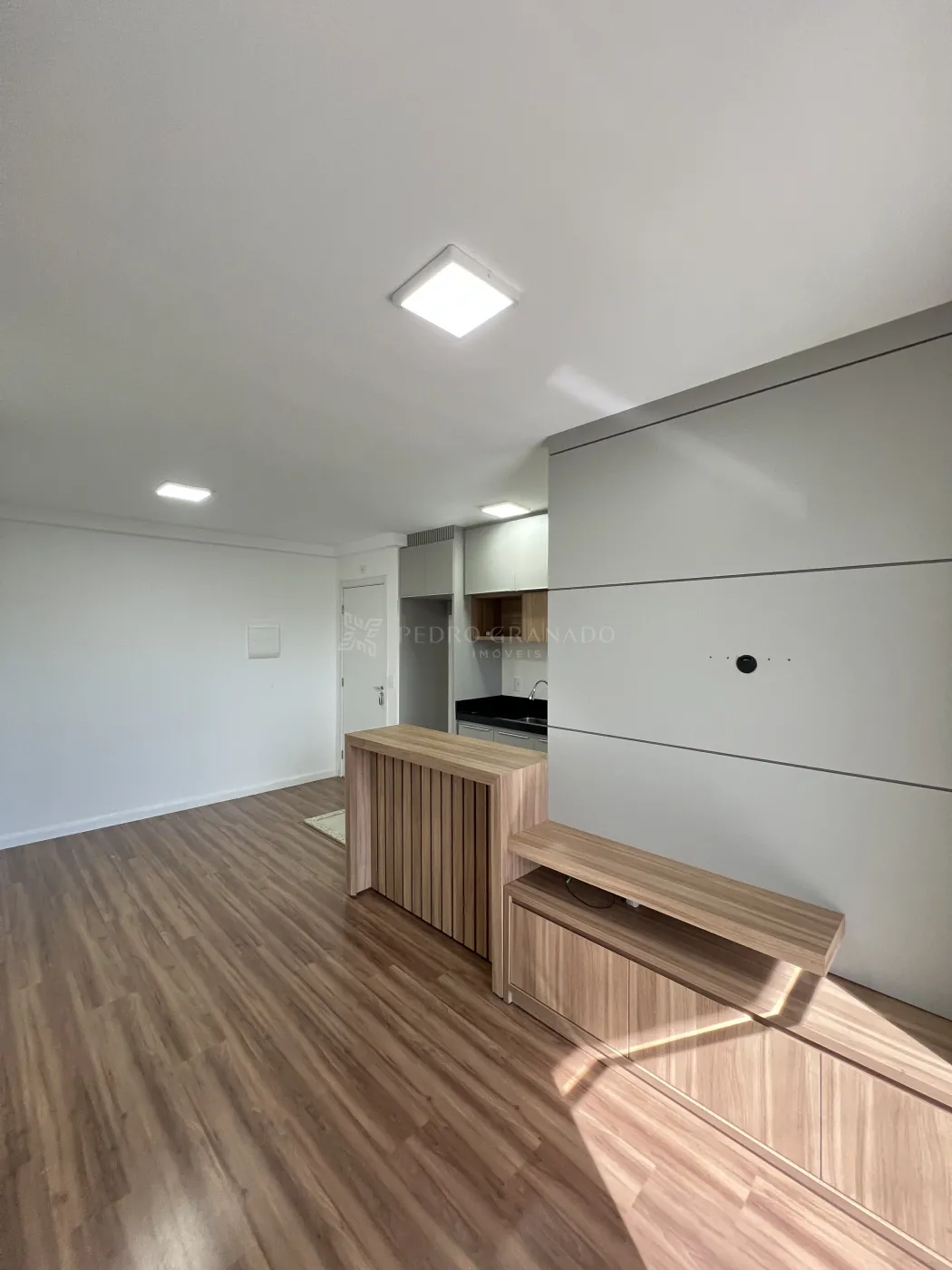 Apartamento para alugar em Zona 08, Maringá — Portal Chave Fácil